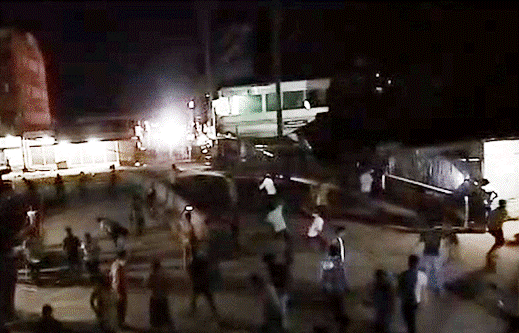 পাওনা টাকা নিয়ে ৭ গ্রামের মানুষের মধ্যে সংঘর্ষ, আহত শতাধিক