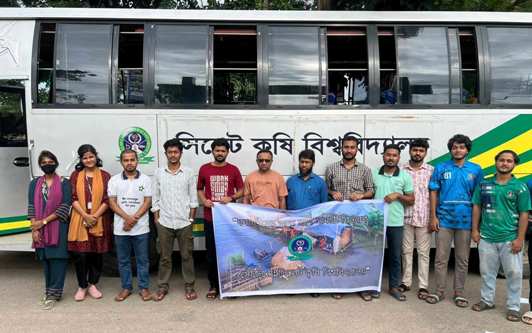 বন্যায় ক্ষতিগ্রস্তদের পাশে সিলেট কৃষি বিশ্ববিদ্যালয় পরিবার
