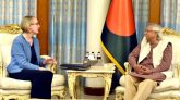 পাচারকৃত অর্থ ফেরতে যুক্তরাজ্যের সহযোগিতা চাইলেন ড. ইউনূস