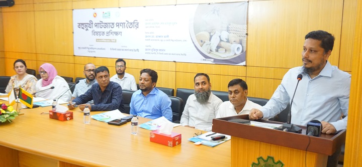 সিলেট চেম্বারে “বহুমুখী পাটজাত পণ্য তৈরী” বিষয়ক ৫ দিনব্যাপী প্রশিক্ষণ কর্মশালার উদ্বোধন