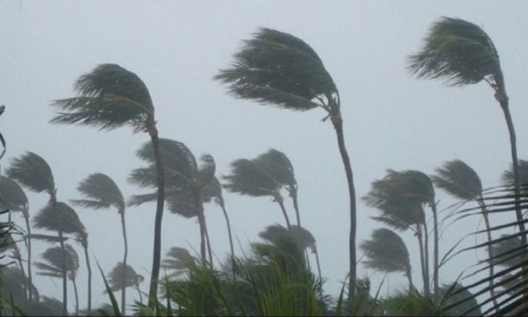 দেশের ৯ অঞ্চলে ৬০ কিমি বেগে ঝড়ের পূর্বাভাস