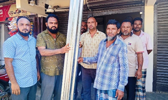 কমলগঞ্জে ১৫০টি পরিবারে ঢেউটিন বিতরণ