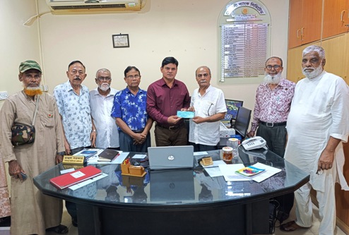 প্রধান উপদেষ্টার ত্রাণ তহবিলে অর্থ প্রদান করলো মুক্তিযোদ্ধারা