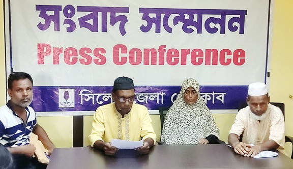 আন্দোলনে নিহত শহীদ সানি’র পিতাকে মামলা তুলে নিতে চাপ