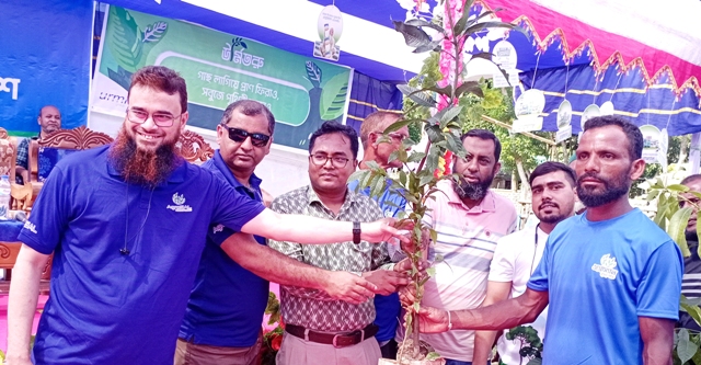 কমলগঞ্জে কৃষক সমাবেশ ও গাছের চারা বিতরন