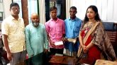 জৈন্তাপুরে বজ্রপাতে নিহত দুই পরিবারকে আর্থিক সহায়তা প্রদান