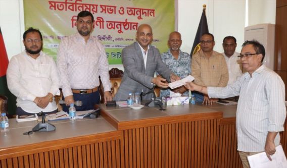 ৭৭ পূজামণ্ডপকে সিসিকের অনুদান