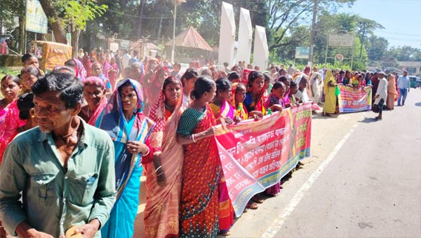 সিলেটে চা শ্রমিকদের অনির্দিষ্টকালের কর্মবিরতি