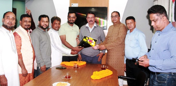 কলিম উদ্দীন মিলনের সাথে ছাতক সমিতি নেতৃবৃন্দের সাক্ষাৎ