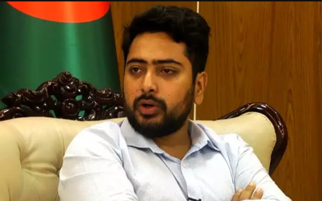 আ,লীগ নি’র্বি’চা’রে মানুষ মে’রে রাজনীতি করার অধিকার হারিয়েছে : উপদেষ্টা নাহিদ