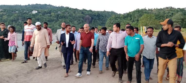 জাফলংয়ের প্রতিবেশ-সংকটাপন্ন (ইসিএ) এলাকা পরিদর্শনে বিভাগীয় কমিশনার