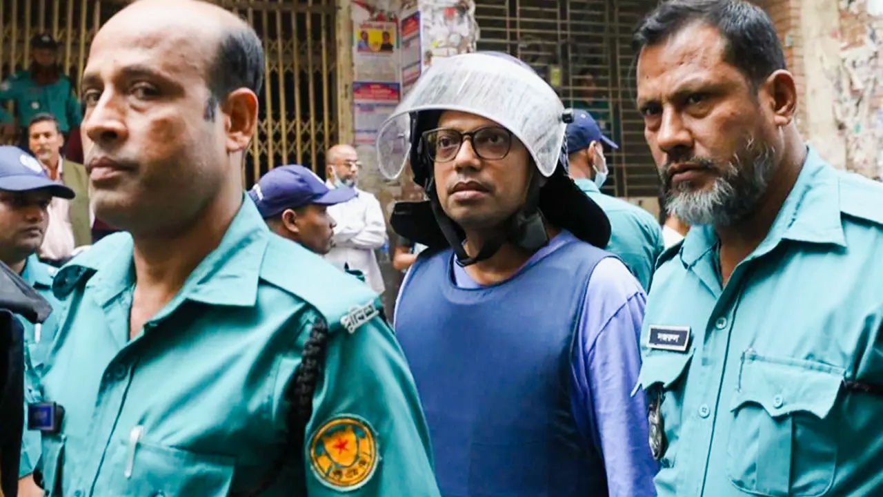 শেখ হাসিনার নির্দেশেই বন্ধ ছিল ইন্টারনেট, পলকের স্বীকারোক্তি