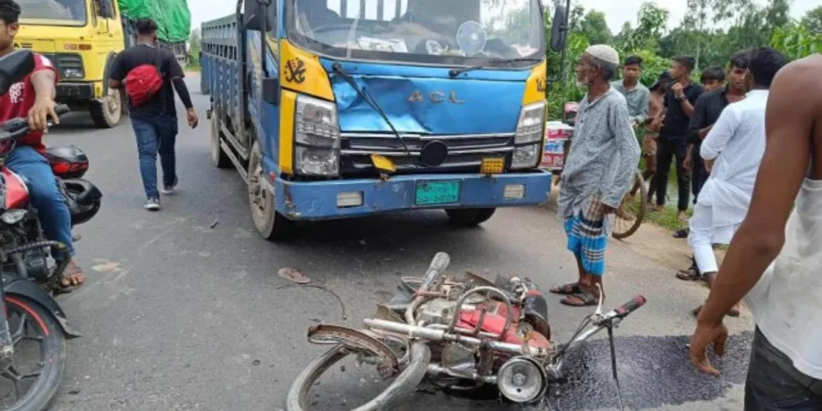 দিনাজপুরে পিকআপের ধাক্কায় মোটরসাইকেলের ২ আরোহী নিহত