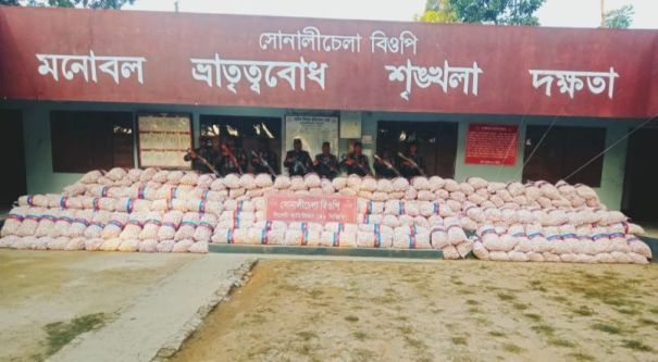 সিলেট-সুনামগঞ্জ সীমান্তে প্রায় কোটি টাকার চোরাই পণ্য জব্দ