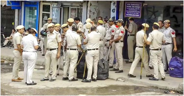 দিল্লিতে অবৈধ বাংলাদেশীদের ধরতে পুলিশের বিশেষ অভিযান