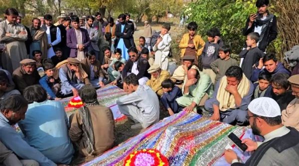 পাকিস্তানে সড়ক অবরোধে শতাধিক শিশুর প্রাণহানি