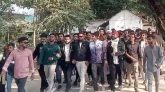 তাহিরপুরে মানববন্ধনের ব্যানার ছিনিয়ে নিয়ে ছাত্রদের উপর হামলা