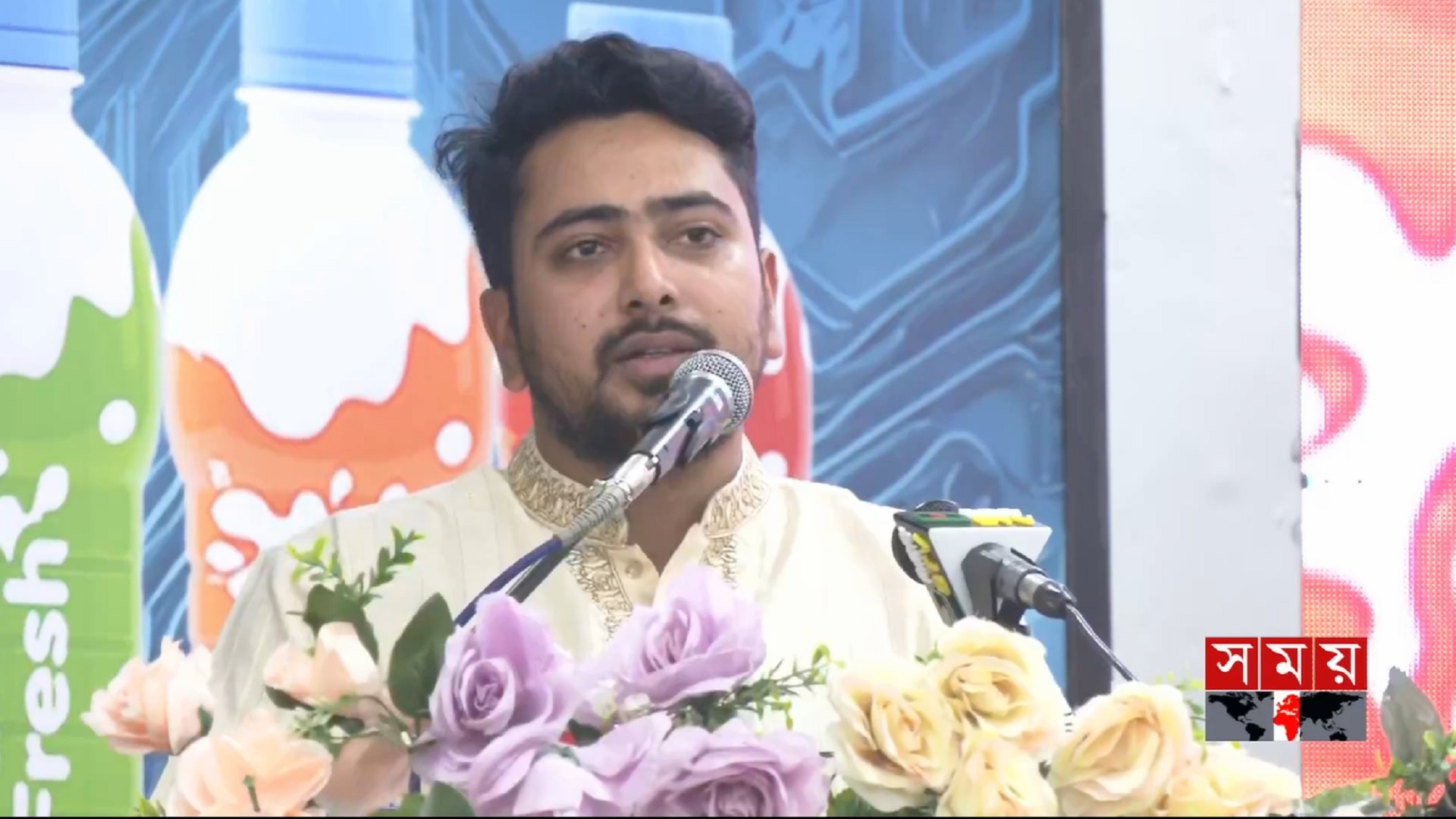 উপদেষ্টা পরিষদ থেকে নাহিদ ইসলামের পদত্যাগ