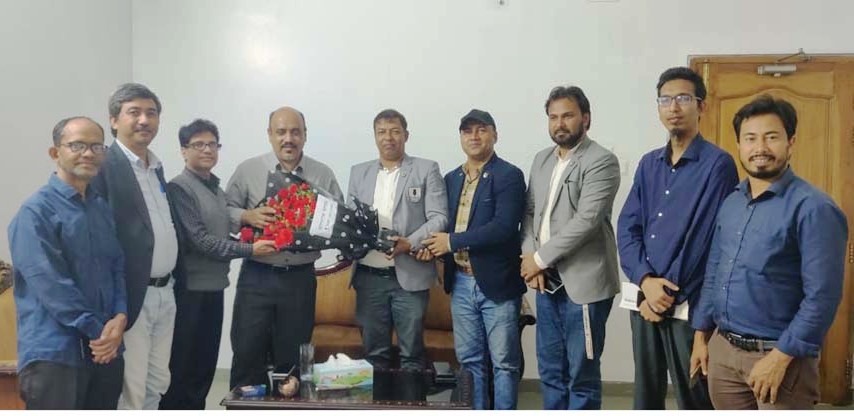 উপ-প্রেস সচিবের সাথে সিলেট জেলা প্রেসক্লাব নেতৃবৃন্দের মতবিনিময়