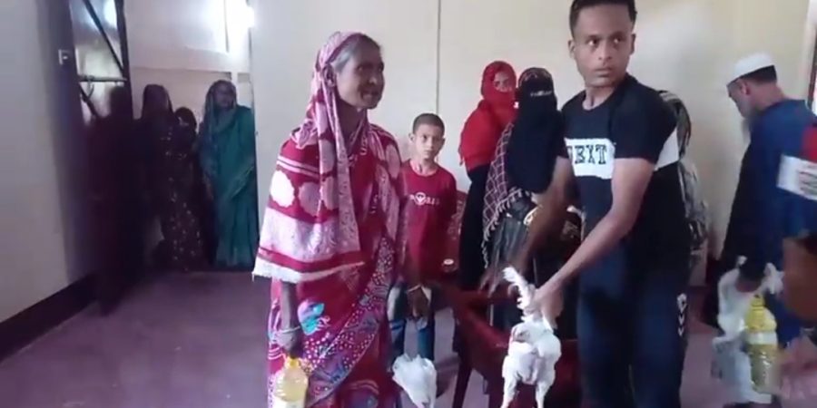 গোলাপগঞ্জে ৫০টি পরিবারের মধ্যে খাদ্য সামগ্রী বিতরণ
