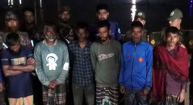জাদুকাটা নদীর পাড় কেটে বালি-পাথর চুরিকাণ্ডে ৬ জন কারাগারে