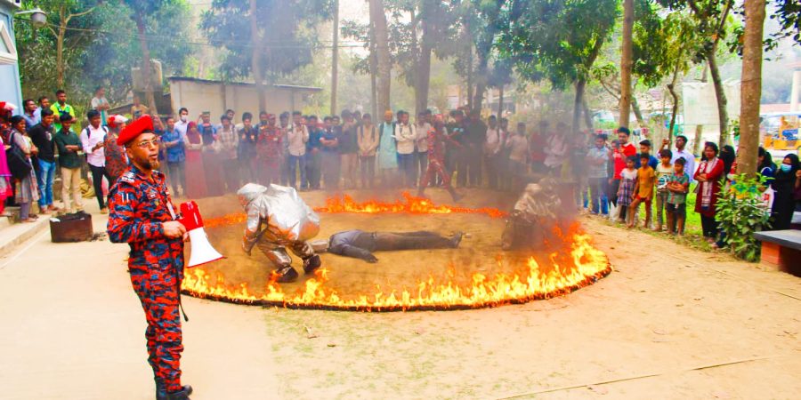 হবিগঞ্জ কৃষি বিশ্ববিদ্যালয়ে অগ্নি নির্বাপণ মহড়া অনুষ্ঠিত