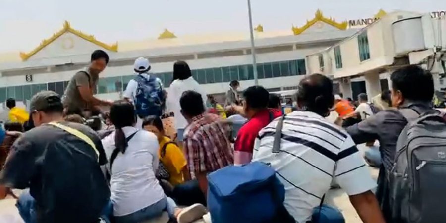 জুমার নামাজের সময় ভূমিকম্প, মসজিদ ধসে নিহত অন্তত ২০