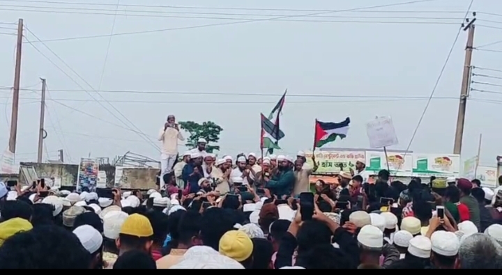 ফিলিস্তিনে গণহত্যার প্রতিবাদে স্লোগানে স্লোগানে মুখরিত দিরাই