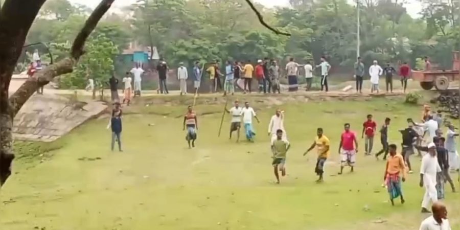 শান্তিগঞ্জে জমি নিয়ে বিরোধে সংঘর্ষ, আহত ১২