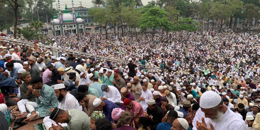 সিলেট শাহী ঈদগাহে লাখো মুসল্লির অংশগ্রহণে ঈদজামাত
