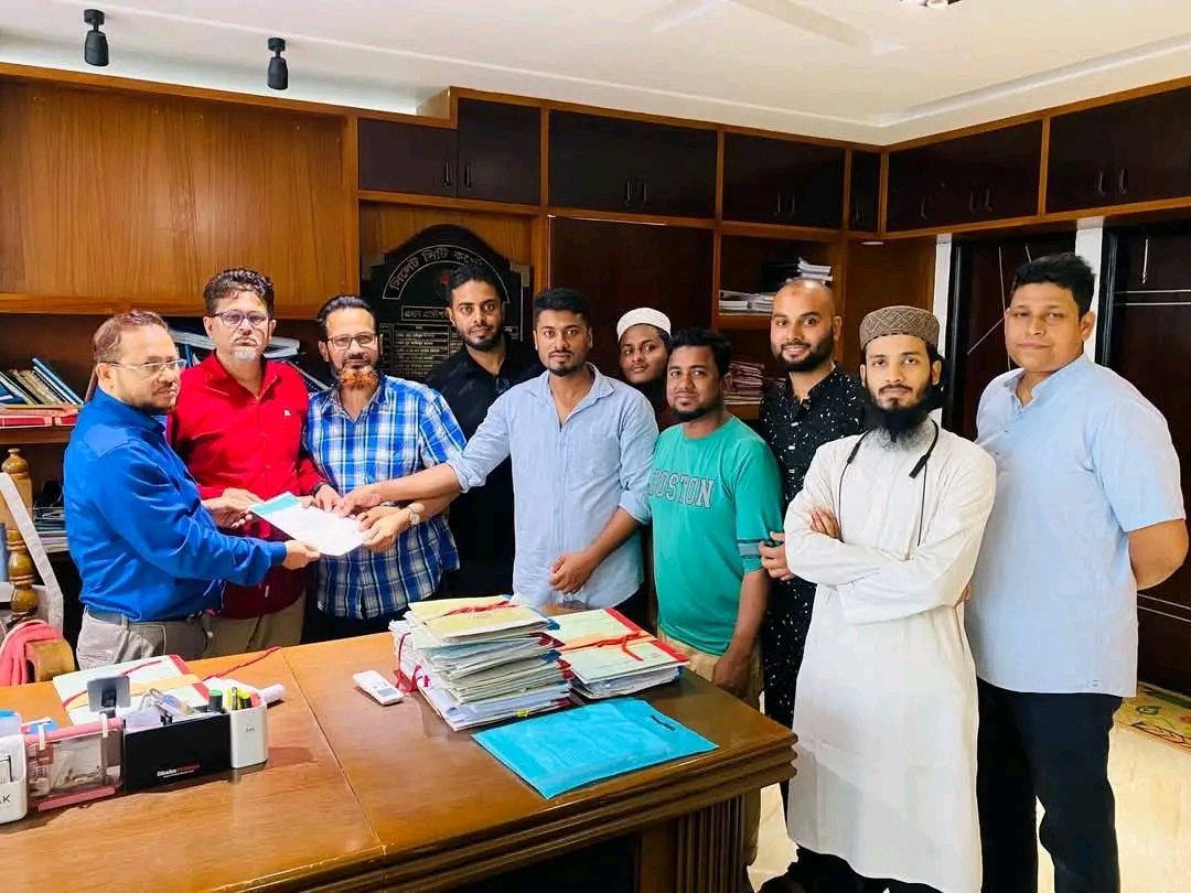 সিসিকের ৩৪নং ওয়ার্ডের শাহপরান এলাকায় দ্রুত পানি নিষ্কাশন ব্যবস্থায় স্মারকলিপি প্রদান