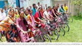 সাইকেল পেয়ে খুশী কমলগঞ্জের চাম্পারায় চা বাগানের শিশু শিক্ষার্থীরা