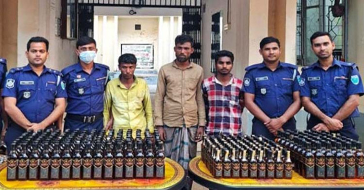 জামালগঞ্জে ভারতীয় ২৬৪ বোতল মদসহ আটক ৩