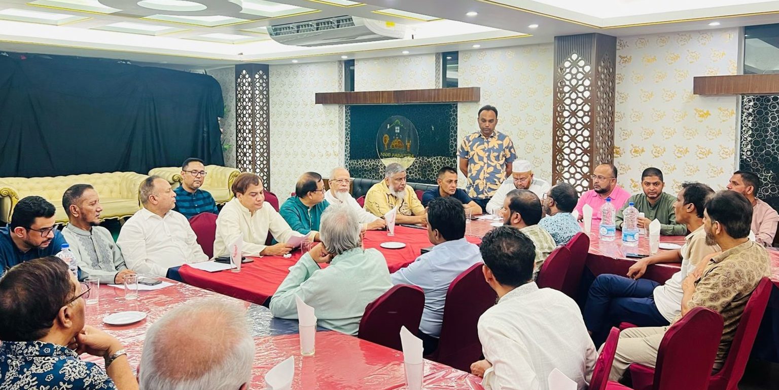 বিএনপি-জামায়াত-এনসিপির নেতৃবৃন্দের সাথে সিলেটের ব্যবসায়ীদের মতবিনিময়