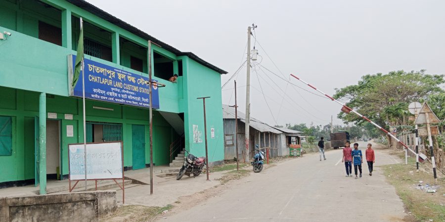 চাতলাপুর চেকপোস্ট দিয়ে তৈরি পোশাক, প্লাস্টিক ও জুস রপ্তানি বন্ধ করলো ভারত