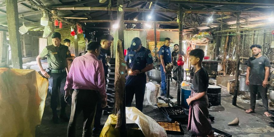 ছাতকে রয়েল বেকারিতে ৫০ হাজার টাকা জরিমানা