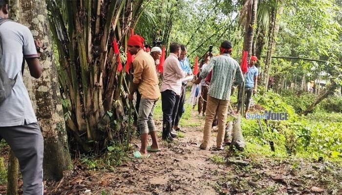 জগন্নাথপুরে ৫০ বছর পর জমি ফিরে পেলেন প্রবাসীর উত্তরসূরিরা