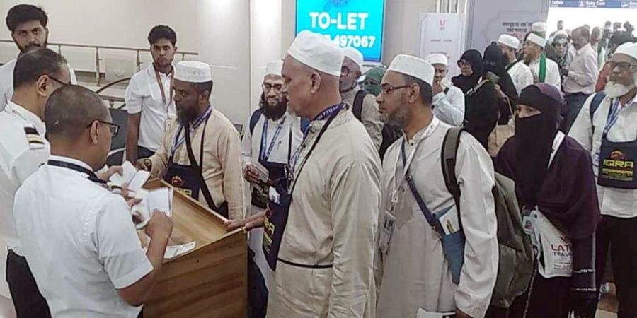 মদিনার উদ্দেশে সিলেট ছাড়ল প্রথম হজ ফ্লাইট
