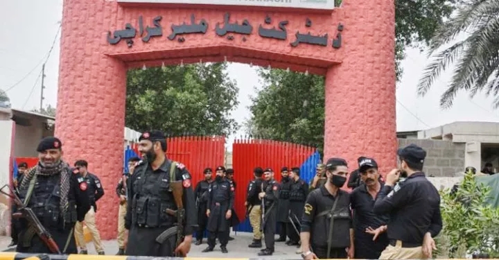 করাচির মালির জেল ভেঙে পালাল ২১৩ কয়েদী