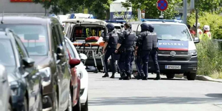 অস্ট্রিয়ায় স্কুলে গোলাগুলিতে নিহত ৯