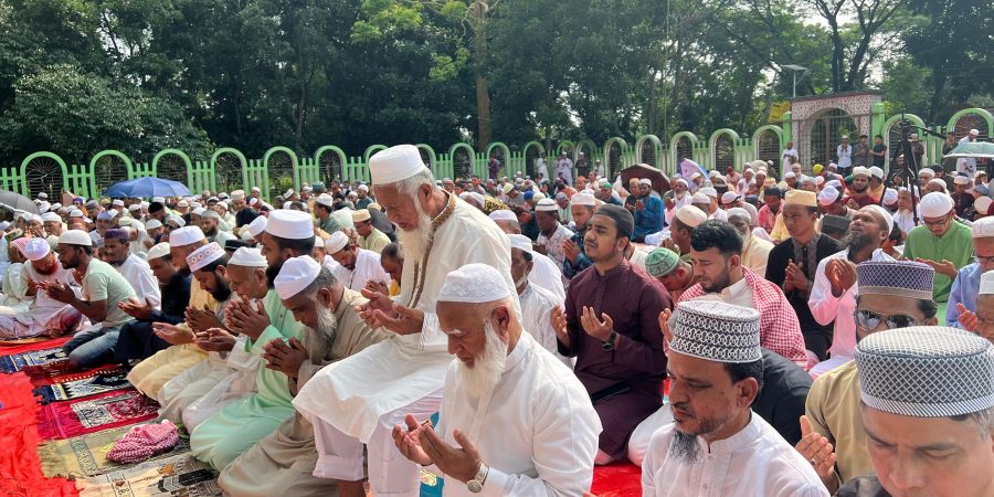 নিজ গ্ৰামে ঈদুল আদ্বহা উদযাপন করলেন আমীরে জামায়াত