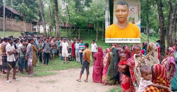 কুলাউড়ায় এনটিসির চা বাগানে শ্রমিকদের অনশন