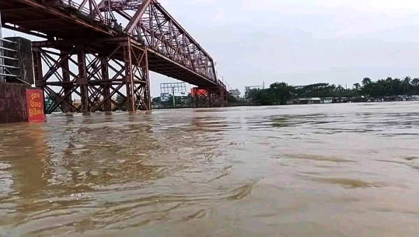 সিলেটে বৃষ্টিপাত কমলেও সুরমা-কুশিয়ারার পানি এখনও বিপৎসীমার উপরে