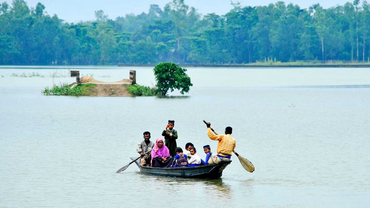 সিলেটে বিপৎসীমা ছাড়ালো সুরমা-কুশিয়ারা নদীর পানি, বন্যার শংকা