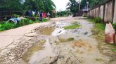 দোয়ারাবাজার খাদ্যগুদাম সড়কের বেহাল দশা, দূর্ভোগে পরিবহনকর্মীরা