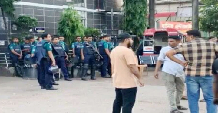 সিলেট কেন্দ্রীয় বাস টার্মিনালে দু’পক্ষের সংঘর্ষ, আহত ৩০