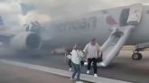 ১৭৩ যাত্রী নিয়ে ওড়ার আগমুহূর্তে বিমানে আগুন