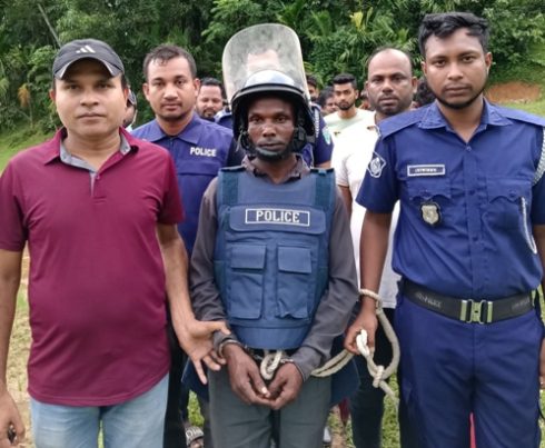 কমলগঞ্জে ময়ুর মিয়া হত্যা রহস্য উদঘাটন, আলামতসহ মূল আসামী গ্রেপ্তার