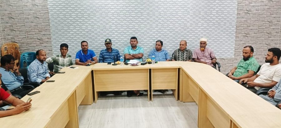 কমলগঞ্জে সাংবাদিকদের সাথে নবাগত ওসি আবু জাফরের মতবিনিময়