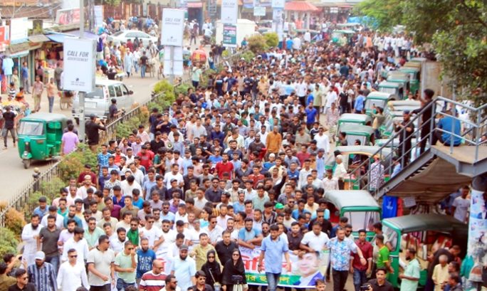 সারাদেশে ম’ব সৃষ্টির প্র’তি’বা’দে সিলেটে ছাত্রদলের বি’ক্ষো’ভ মি’ছি’ল